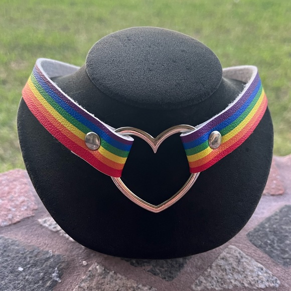 π΄ SALE ! red dot items are 2 for $25 . Bundle more than 3 and its $10 each π - Picture 11 of 11